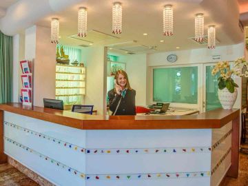 Hotel Smeraldo Cesenatico Recenption Staff