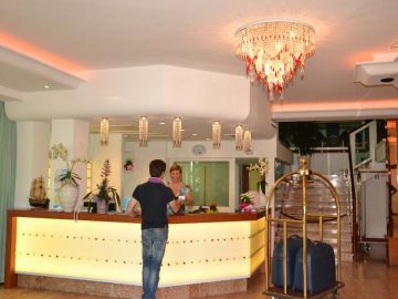 Hotel Smeraldo Reception