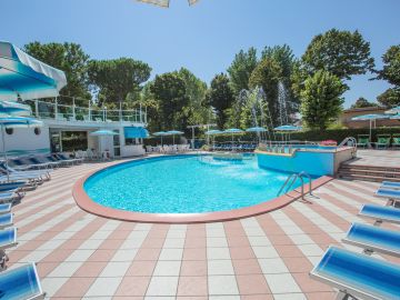 Hotel Smeraldo Cesenatico piscina